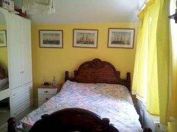 Colchester City Cottage ภายนอก รูปภาพ